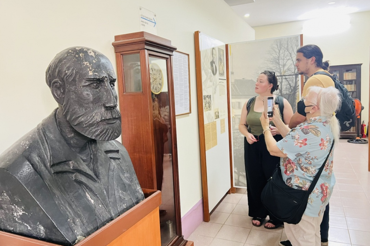 Interior view of Alexandre Yersin Museum with scientific instruments